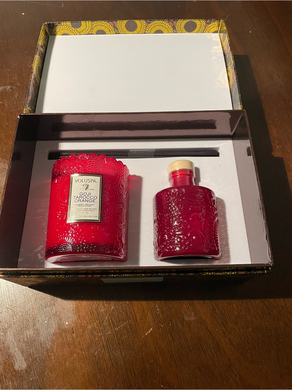 Voluspa Candle and Diffuser Gift Set